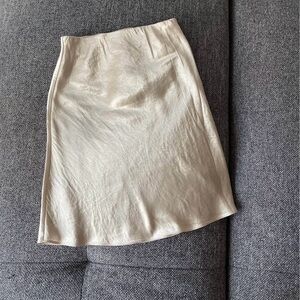 Aritzia Babaton Cream Satin Mini Skirt